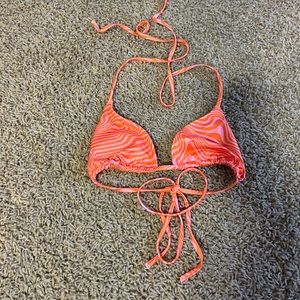 Bikini triangle top
